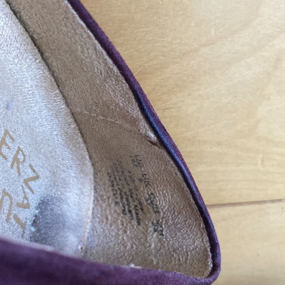 Naturalizer 2-inch heel. - Picture 4 of 4